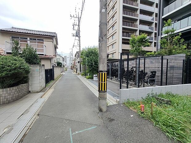 前面道路含む現地写真