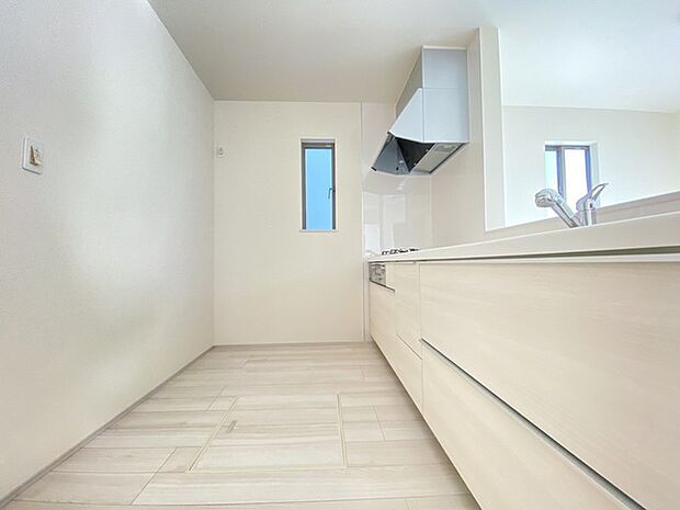 料理をしながらでもご家族との会話を楽しめる対面キッチン。