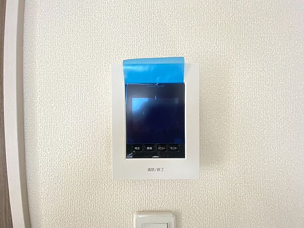 ■ TVモニタ付インタホンでセキュリティ面にも配慮 ■