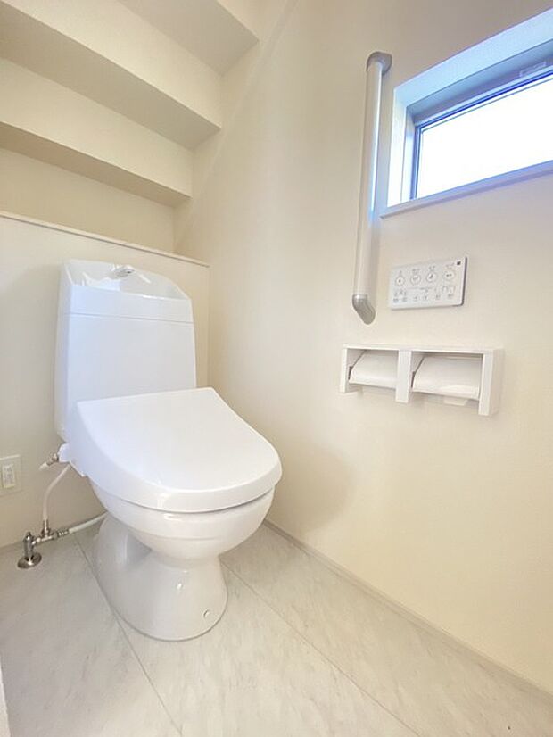 清潔好きには欠かせないウォシュレット機能付き。 