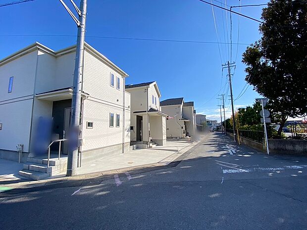 前面道路含む現地写真 