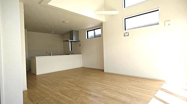 家族団らんの時間も増えそうなくつろぎのLDK。