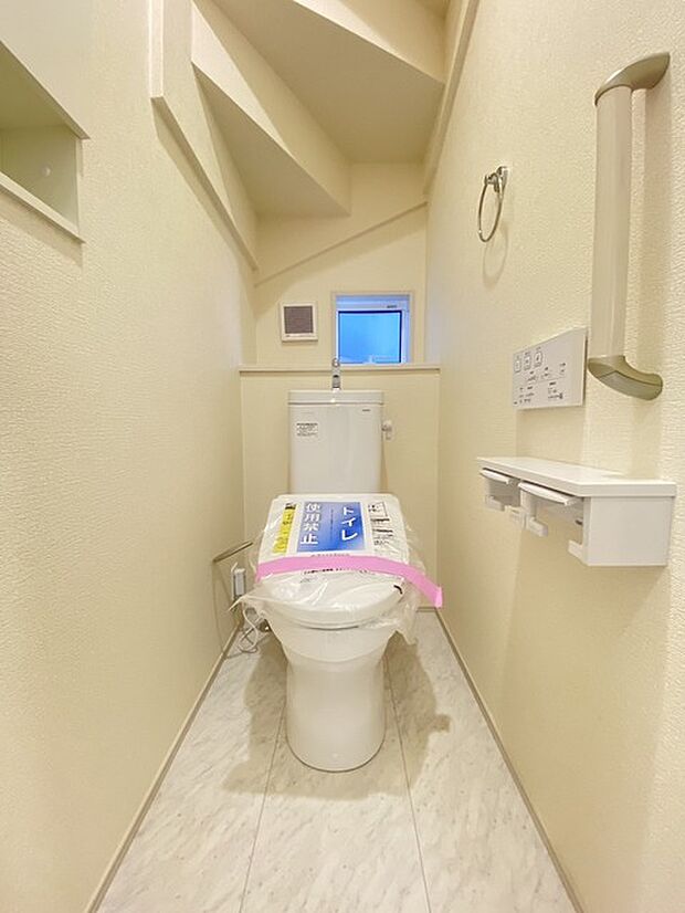 清潔好きには欠かせないウォシュレット機能付き。 