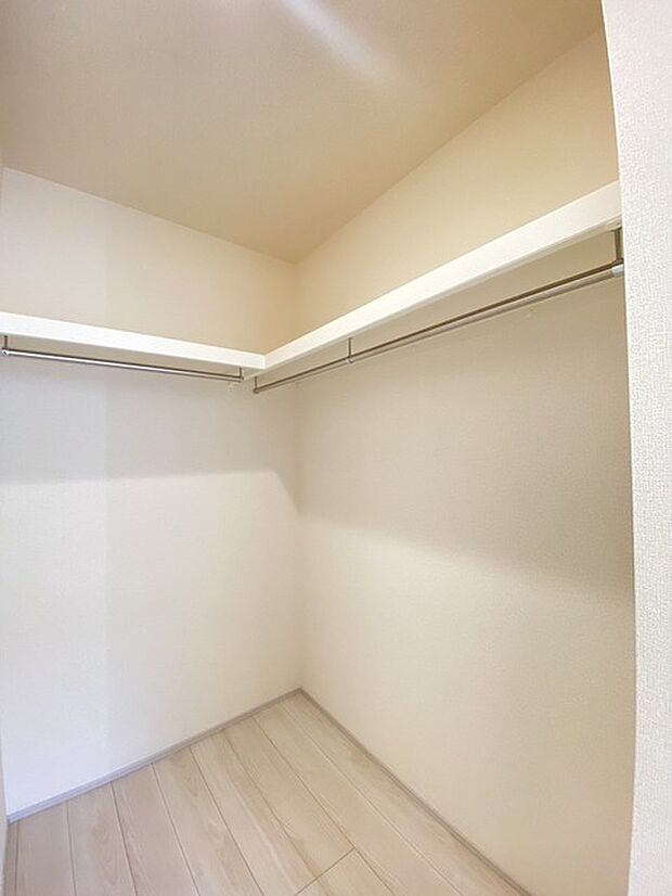 ウォークインクロゼットのある住まいで収納上手な生活。 