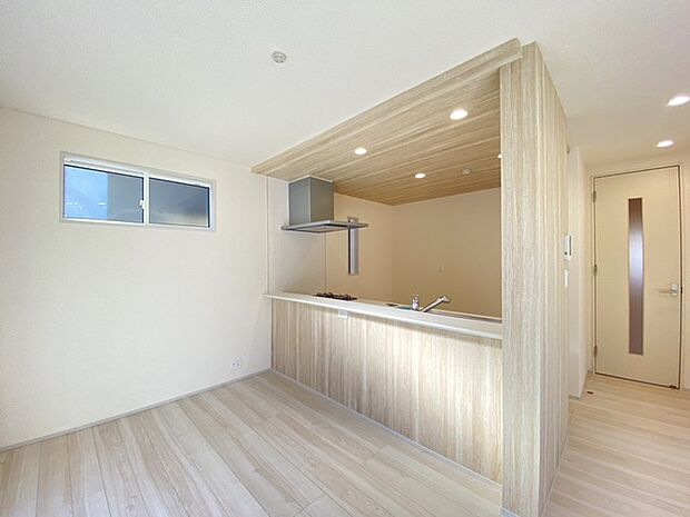 ダイニングキッチン 