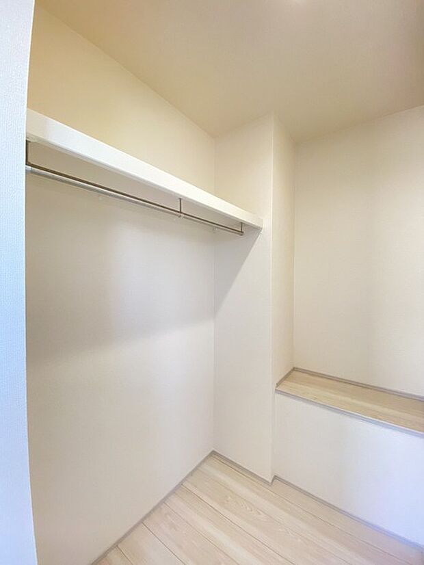 ウォークインクロゼットのある住まいで収納上手な生活。 