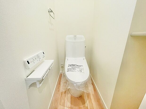 清潔好きには欠かせないウォシュレット機能付き。 
