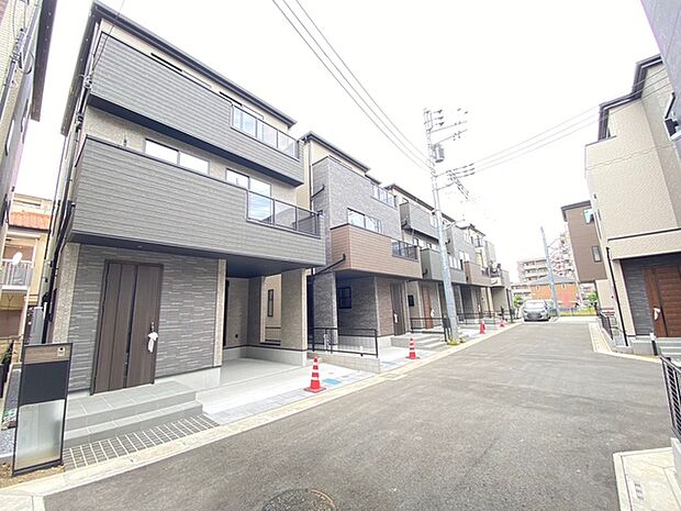 前面道路含む現地写真 