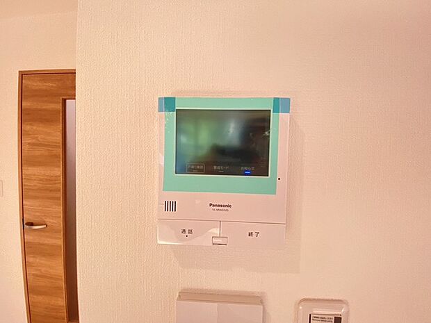 ＴＶモニター付インターホンでセキュリティ面にも配慮。 