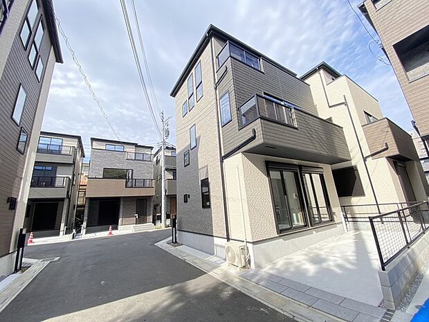 前面道路含む現地写真 