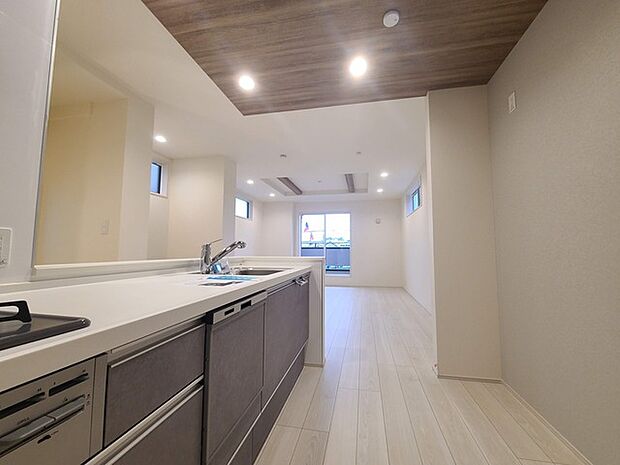 キッチンの性能が上がれば、いつものお料理も楽しくなりますね。