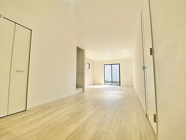 家族団らんの時間も増えそうなくつろぎのLDK。