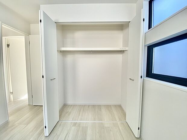 部屋ごとに設けた収納は、住みやすさへのこだわり。