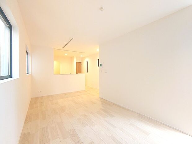 開放感と採光にこだわった広々LDK。