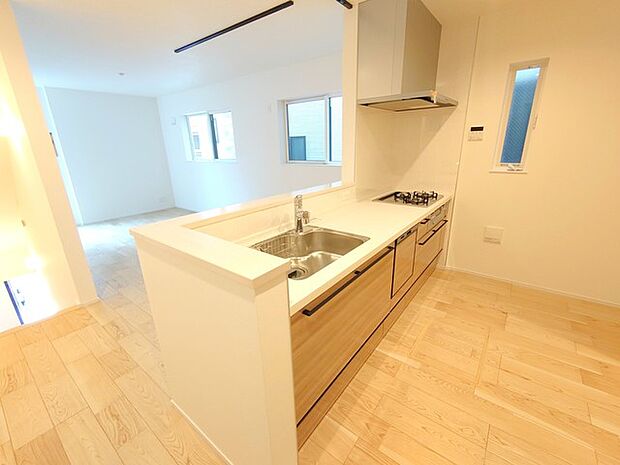 家族団らんの時間も増えそうなくつろぎのLDK。