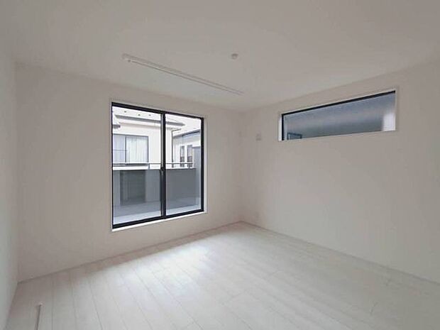 心地よい光と風が満ちる、穏やかな空間。