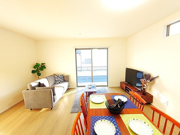 お家の中心となる大きな空間がご家族のコミュニケーションスペースになる筈です。 