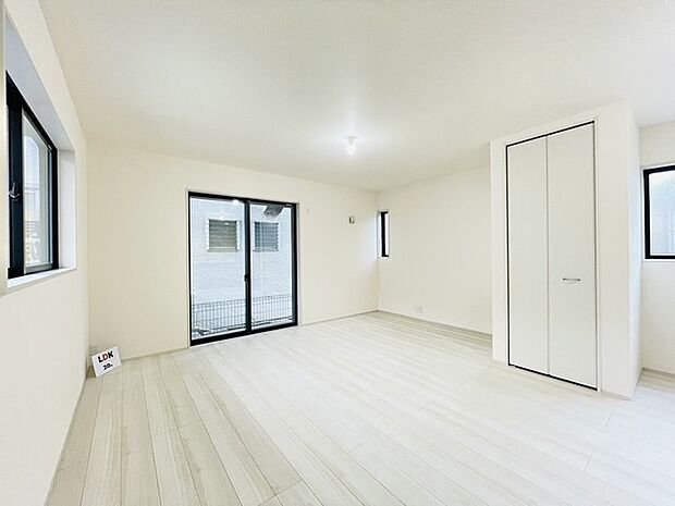 リビングにこだわるお客様におすすめ、20帖ＬＤＫ。 