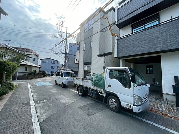 前面道路含む現地写真 