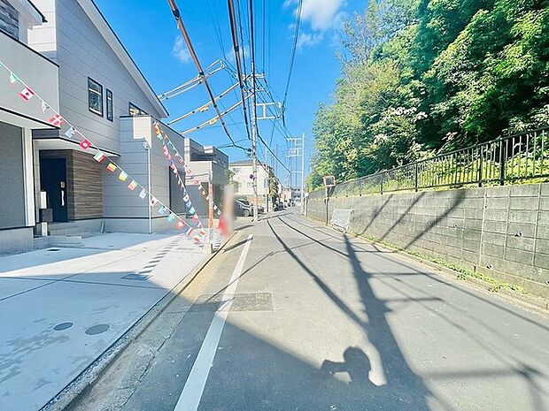 前面道路含む現地写真 
