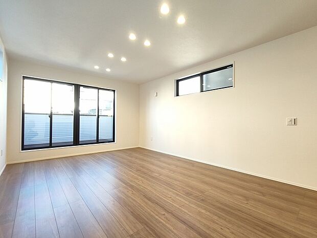 開放感と採光にこだわった広々ＬＤＫ。 