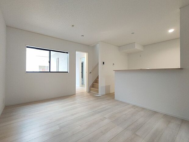 開放感と採光にこだわった広々ＬＤＫ。 