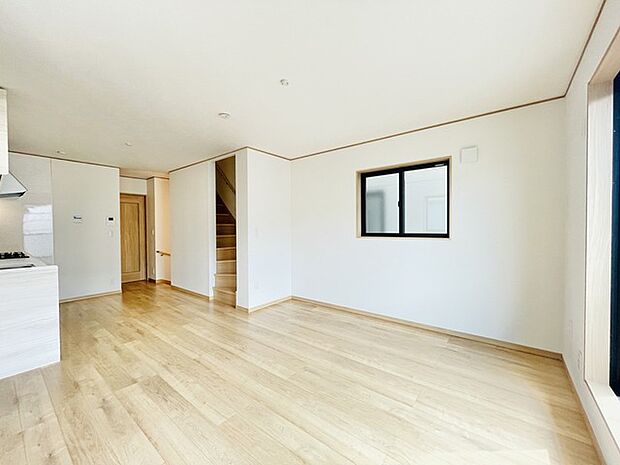 開放感と採光にこだわった広々LDK。