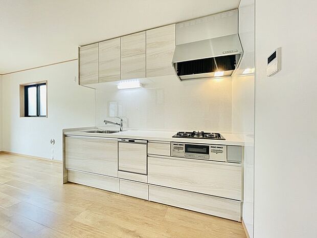 お子様と並んで料理をしても余裕のゆとりのキッチン