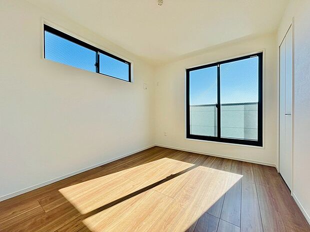 完成済み、実物をじっくりチェックできます。