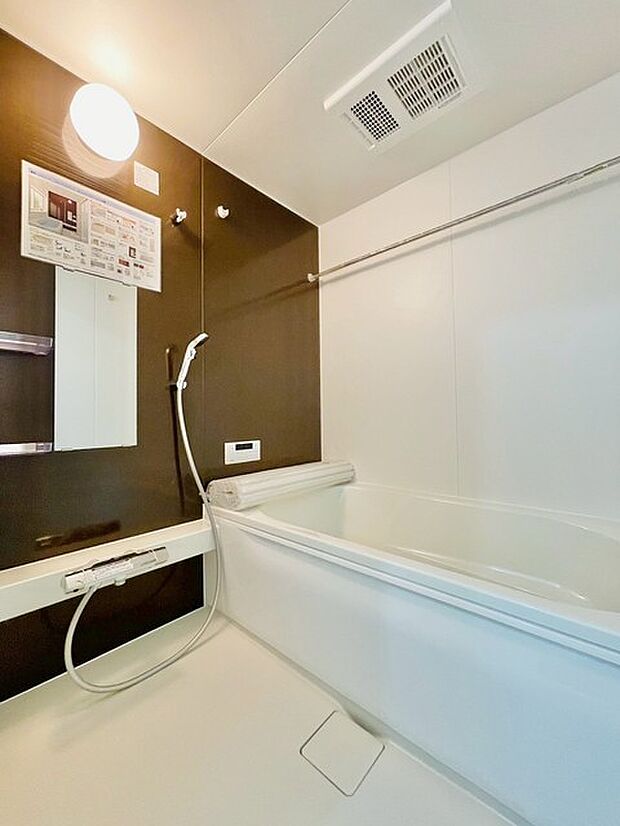 浴室暖房付で冬のシャワーも快適です!