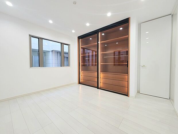 完成済み、実物をじっくりチェックできます。 