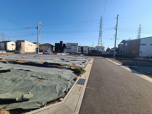 前面道路含む現地写真 