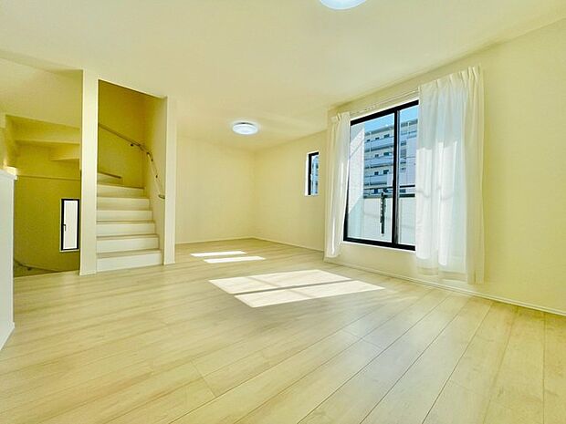 家族団らんの時間も増えそうなくつろぎのLDK。