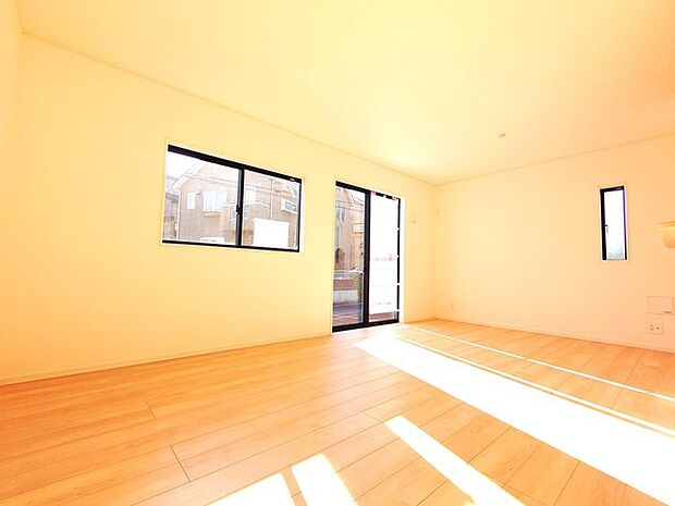 光と影が織りなす、洗練された日常