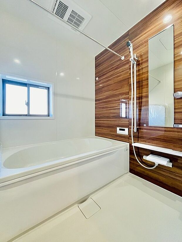 浴室暖房付で冬のシャワーも快適です!