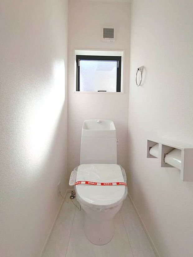 清潔好きには欠かせないウォシュレット機能付き。 