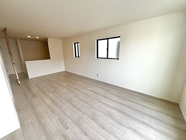 家族団らんの時間も増えそうなくつろぎのLDK。