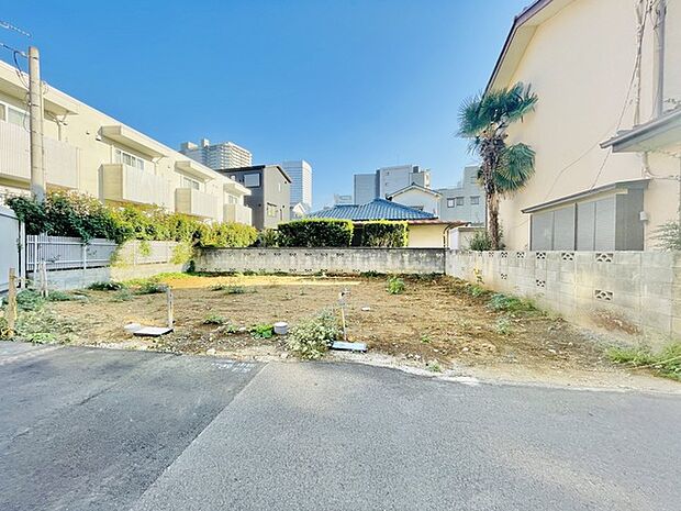 前面道路含む現地写真 