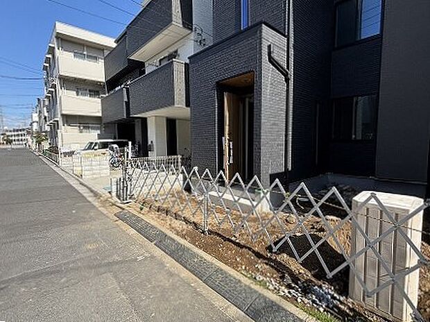 前面道路含む現地写真