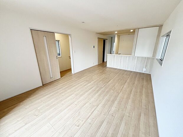 家族団らんの時間も増えそうなくつろぎのLDK。