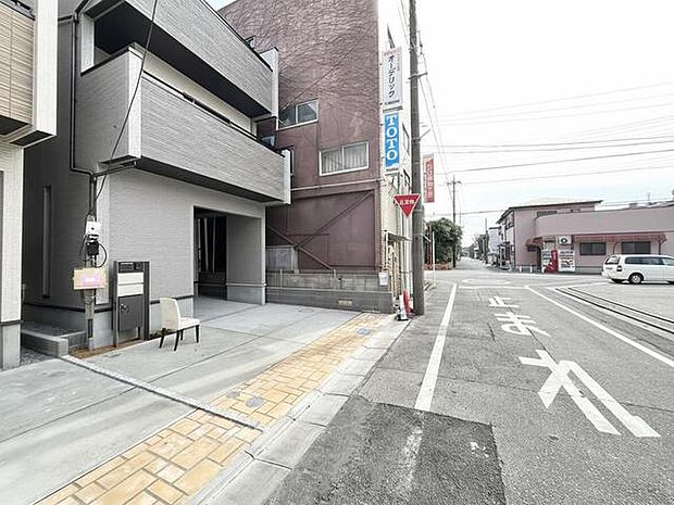 前面道路含む現地写真