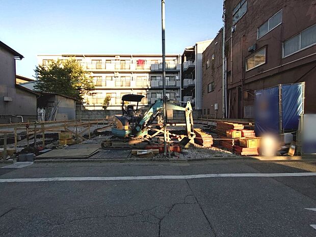 前面道路含む現地写真 