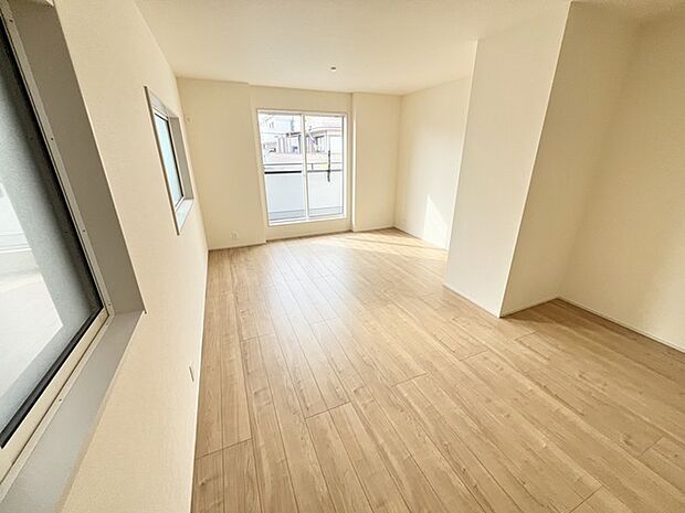 穏やかな光が広がる、心地よい空間。