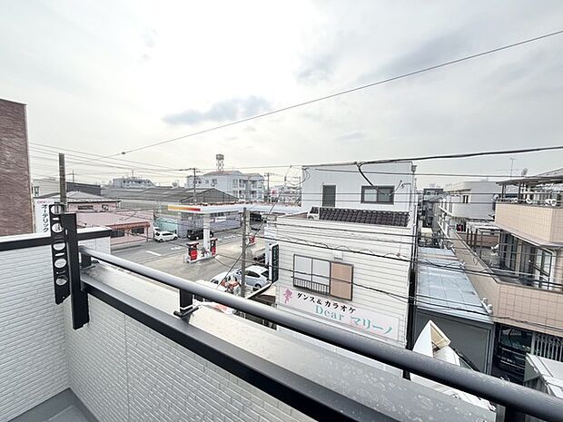 街並みを眺める、落ち着いた日常のひととき。