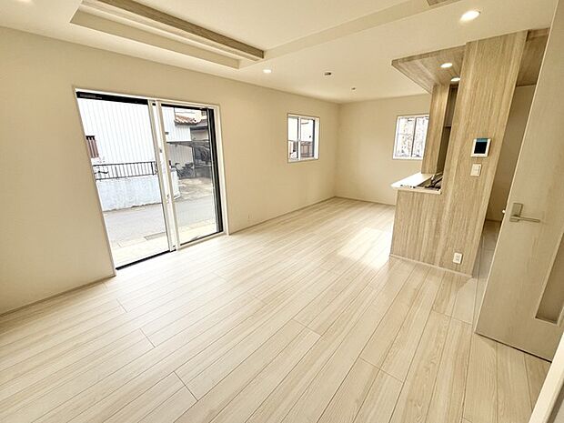 開放感と採光にこだわった広々LDK。