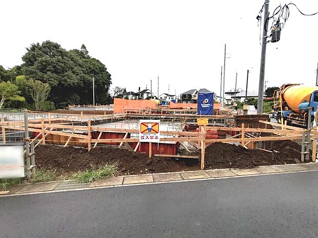 前面道路含む現地写真 