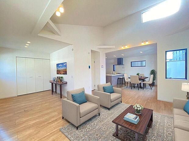 CGで家具を配置しております。家具配置のイメージにご覧ください。