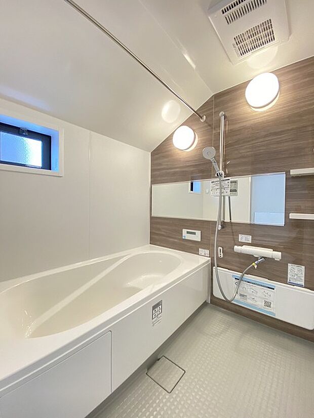 ・浴室暖房付で寒い日の入浴も安心ぽかぽか・