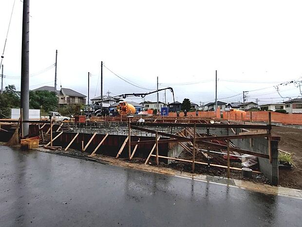 現地外観（建築中）