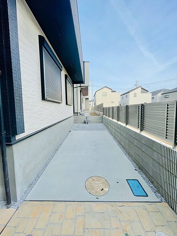 整然とした敷地は、穏やかな日常を叶える空間です。